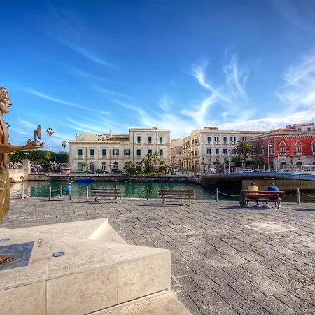 Point House - With Balcony Ortigia Wifi Syracuse